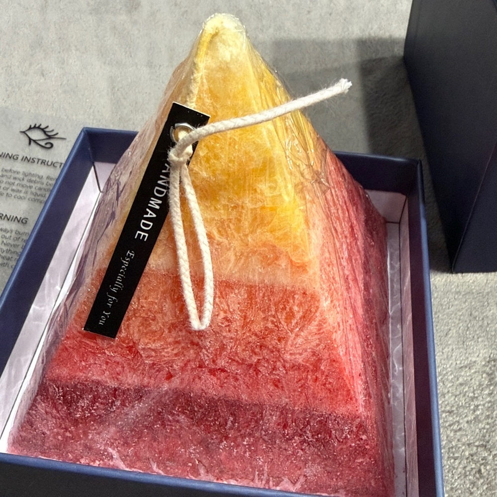 Elegant Grapefruit & Basil Pyramid Candle